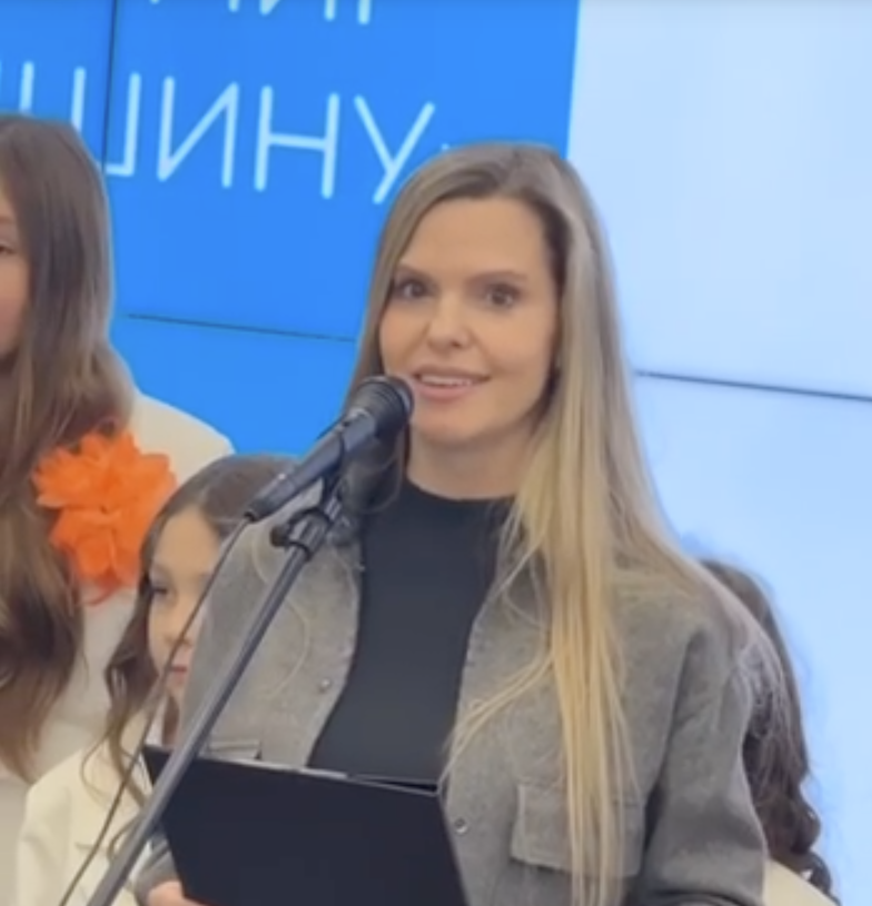 Открытие выставки в Государственной Думе "Услышать мир сквозь тишину"